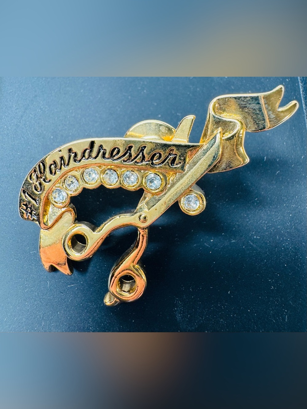 Avon #1 Hairdresser pin